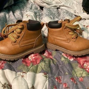 Carters Baby Boots Size 4